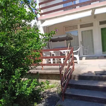 In Keszthely/balaton 18989 Apartman