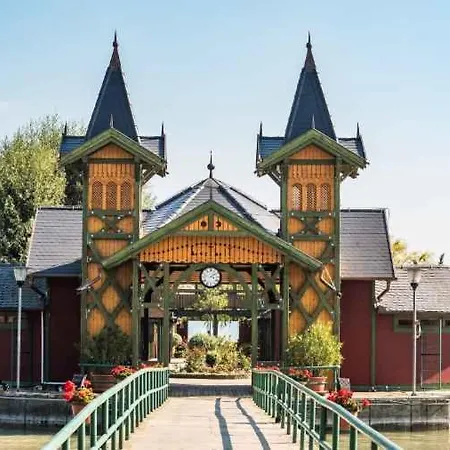 In - Balaton 18989 *