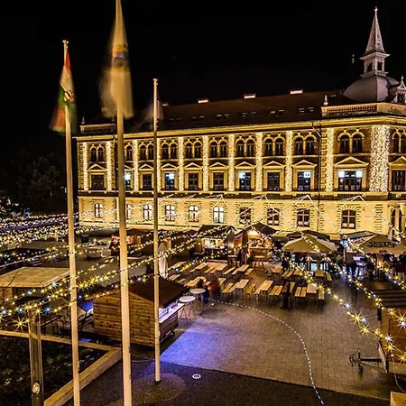 In - Balaton 18989 بيت للعطل *