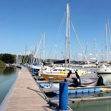 In - Balaton 18989 كيستاي