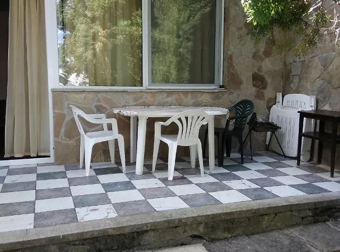 In - Balaton 18989 *