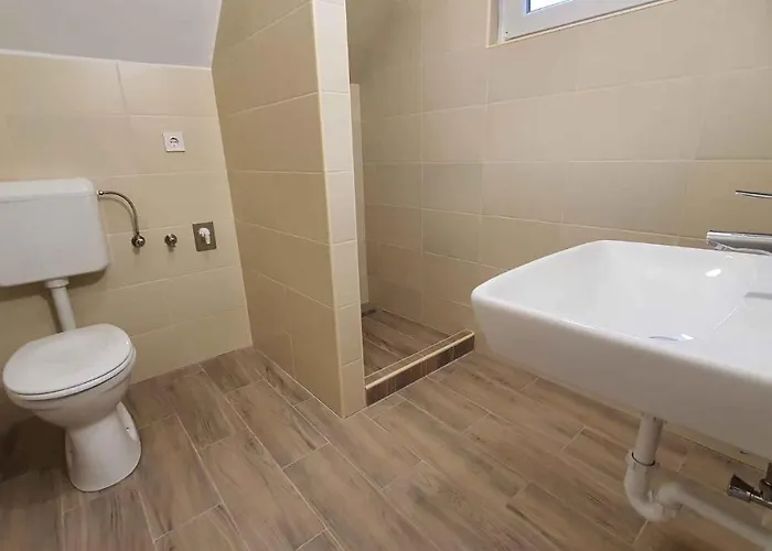 In - Balaton 18989 Keszthely