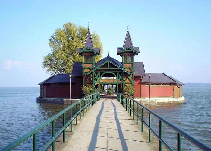 In - Balaton 18989 *